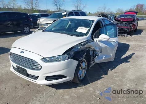 2013 Ford Fusion Se z USA, uszkodzony, nr VIN 3FA6P0H7XDR193549